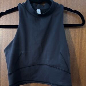 Lululemon Everlux and Mesh Cropped Tank
Sz 6